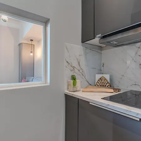 Alta Marea Apulia Sea View 公寓